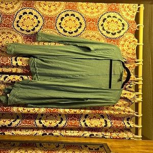 100% linen Tahari cardigan